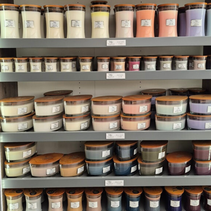 WoodWick shoppen bij tuincentrum de Wilskracht! WoodWick shoppen bij tuincentrum de Wilskracht!