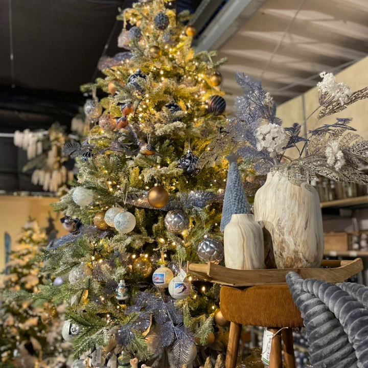 Kerstboomversiering kopen bij tuincentrum de Wilskracht in Den Haag! Kerstboomversiering kopen bij tuincentrum de Wilskracht in Den Haag!