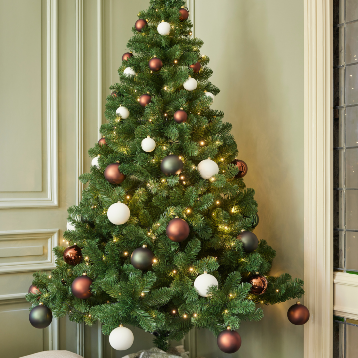 Nep kerstboom shoppen bij tuincentrum de Wilskracht!