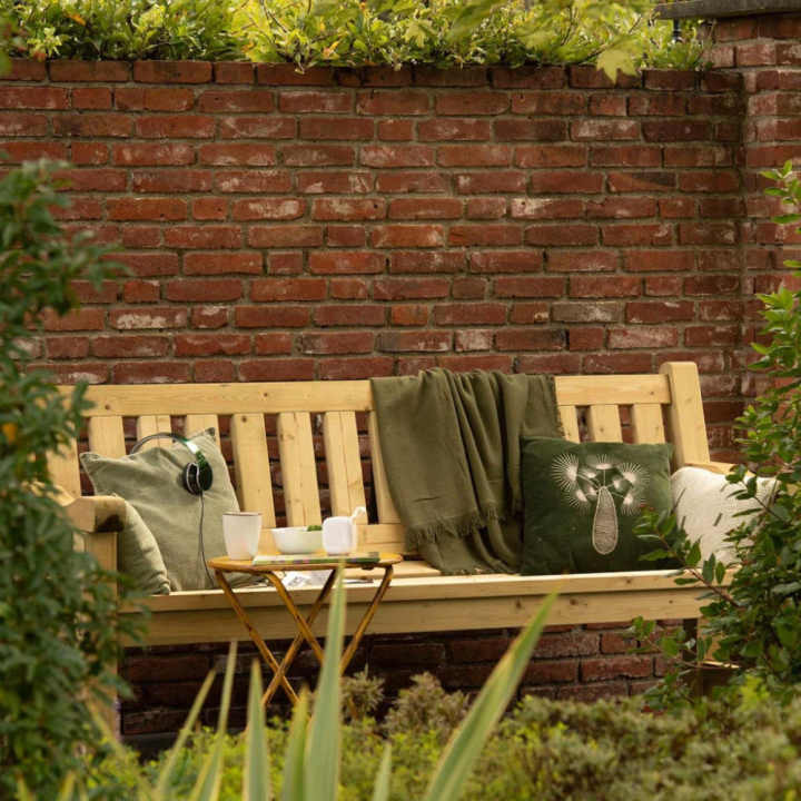 Shop jouw houten tuinbank bij GroenRijk de Wilskracht!