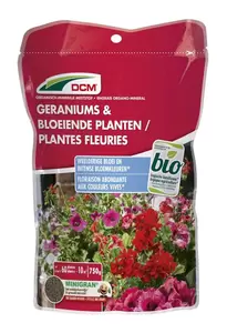 DCM Meststof Geraniums & Bloeiende Planten 0,75 kg