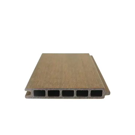 NewTechWood Co-extrusie composiet schermplank, 2,1x15x180cm, Red Cedar.