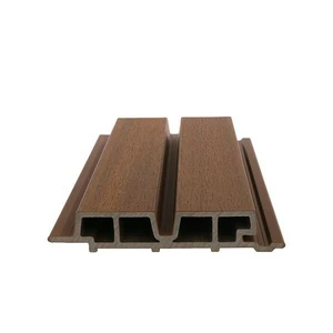 NewTechWood HKC co-extrusie Castellation PRO65 gevelbekleding, 3,3 x 18 x 390 cm, Ipe